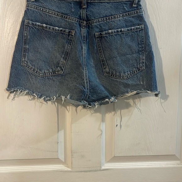 Zara Blue Distressed Jean Shorts - Picture 4 of 7